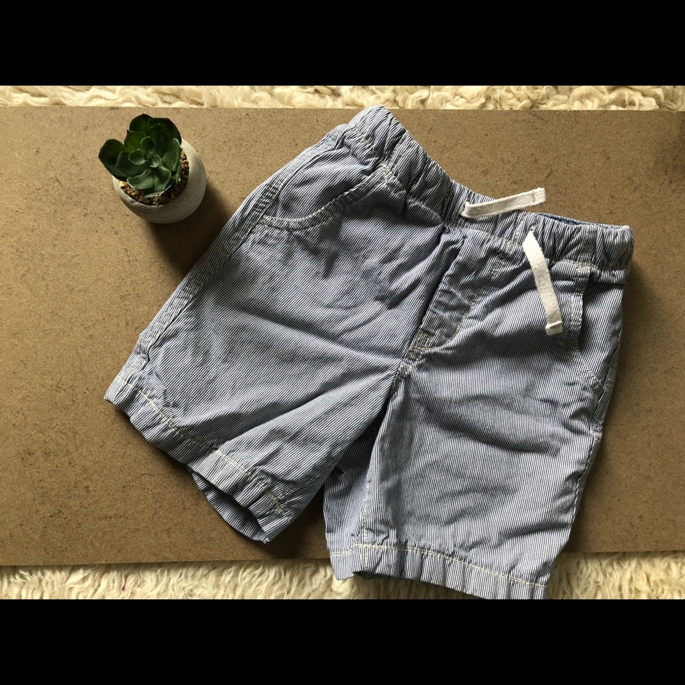 Gap boys cotton striped shorts size 5